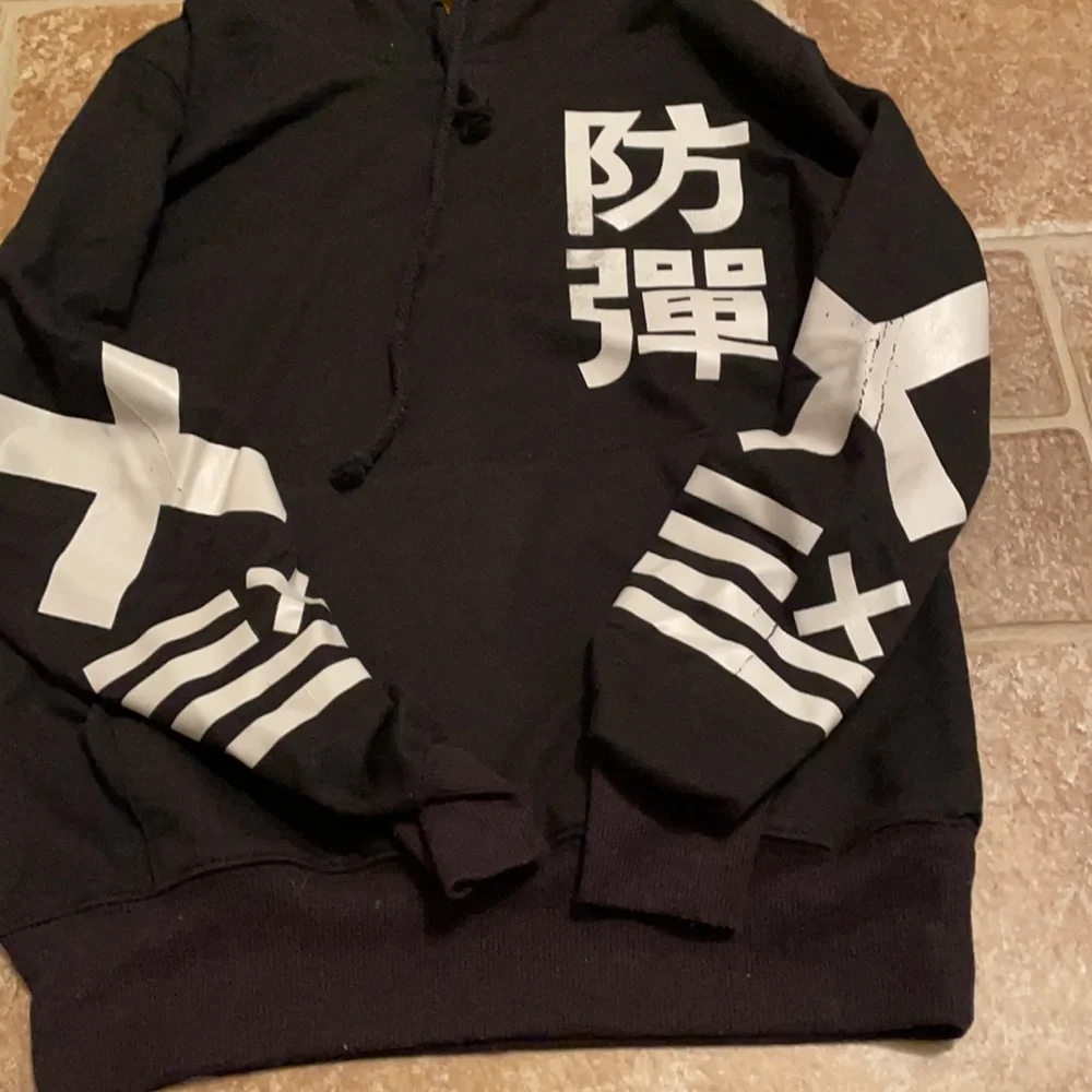 BTS korean singing group BTS black hoodie size small